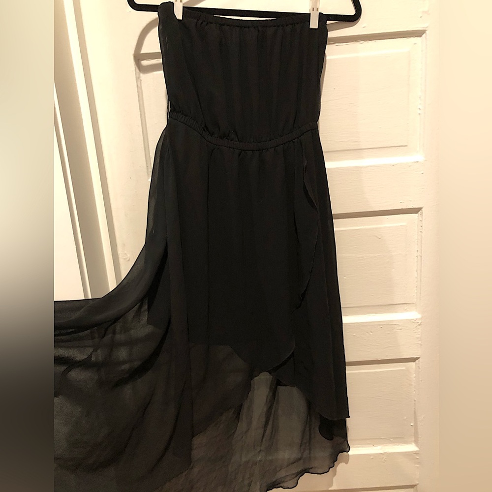 Cute flowy black dress size L